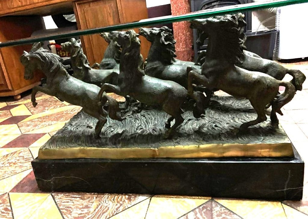 table de salon très lourde en bronze socle marbre, Enlèvement