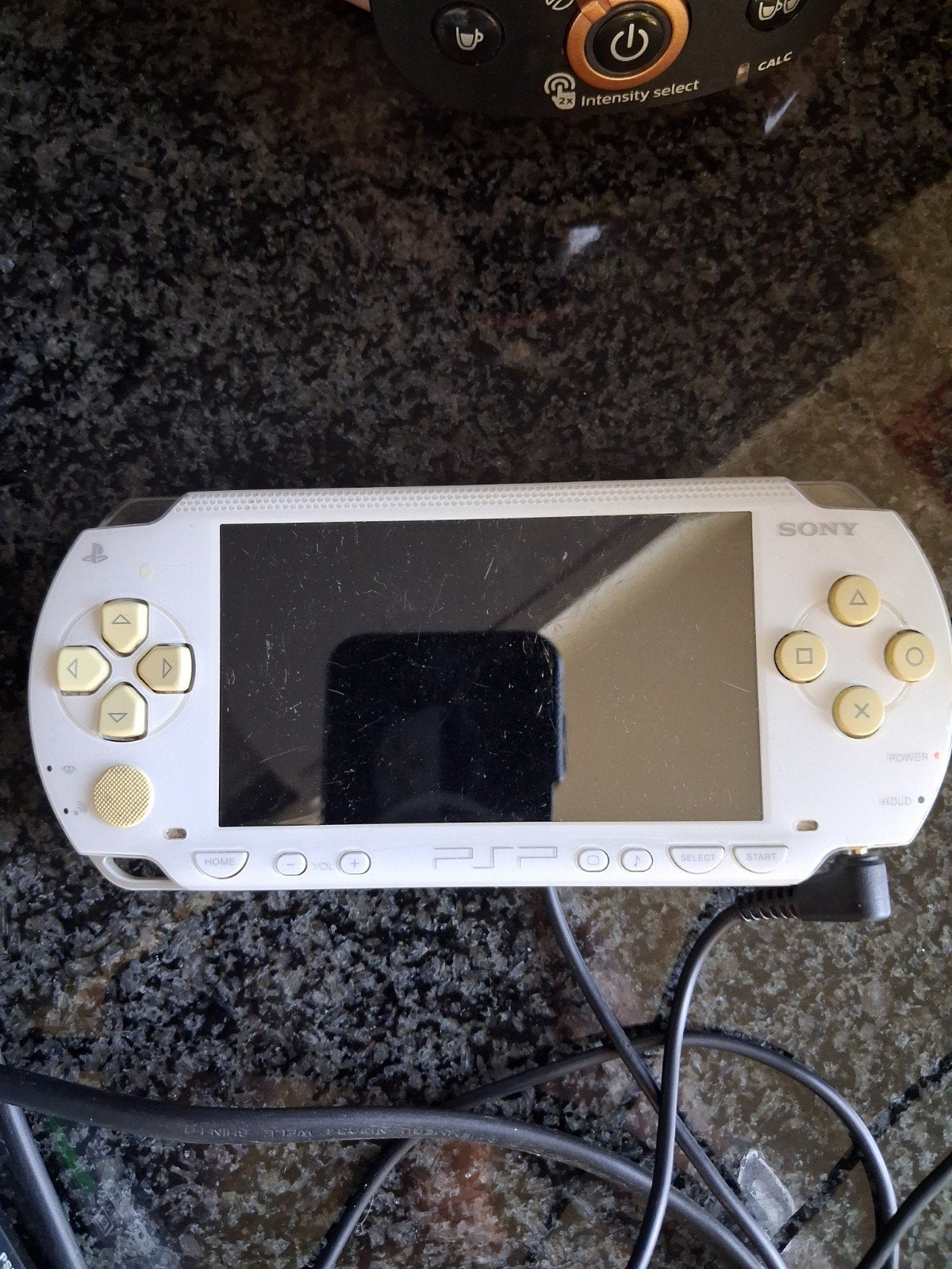 Psp 1000 fat met oplader en spelletjes, Games en Spelcomputers, Ophalen, Wit, PSP