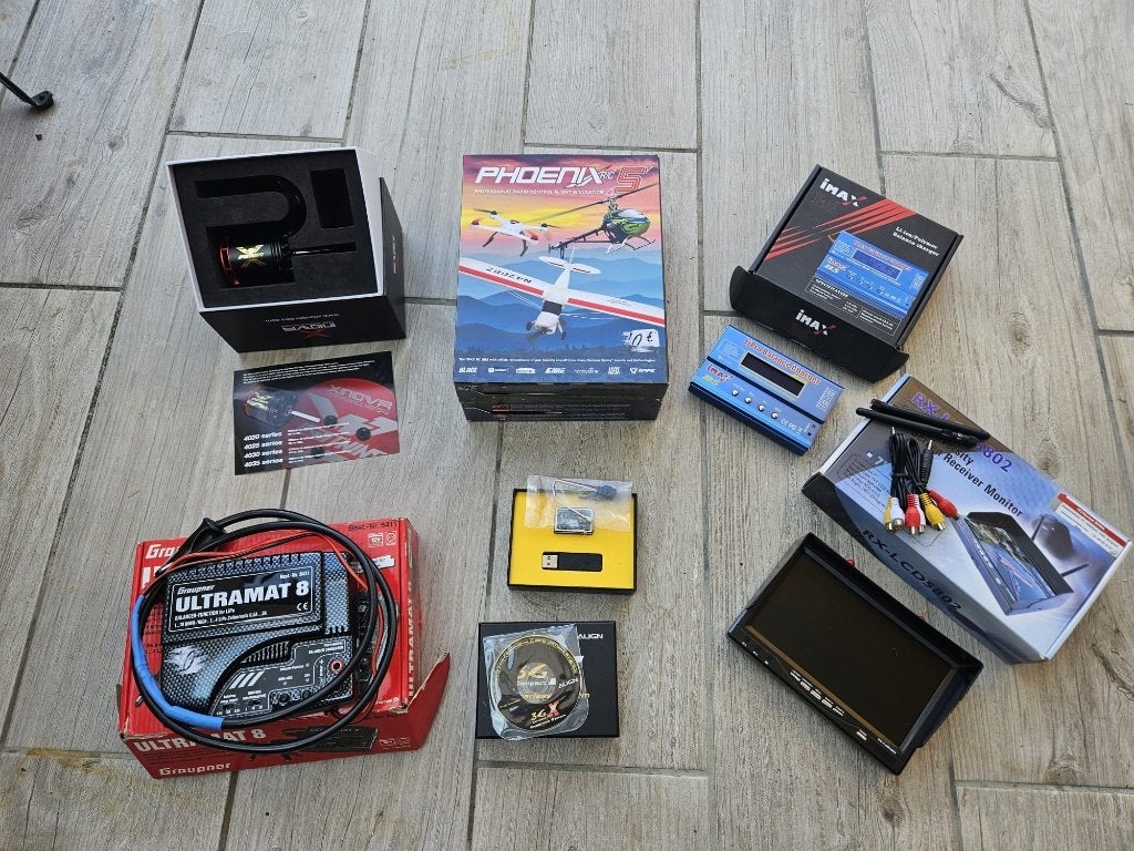 chargeur,  flybarless, ...  PETIT PRIX, Ophalen of Verzenden, Zo goed als nieuw, Quadcopter of Multicopter