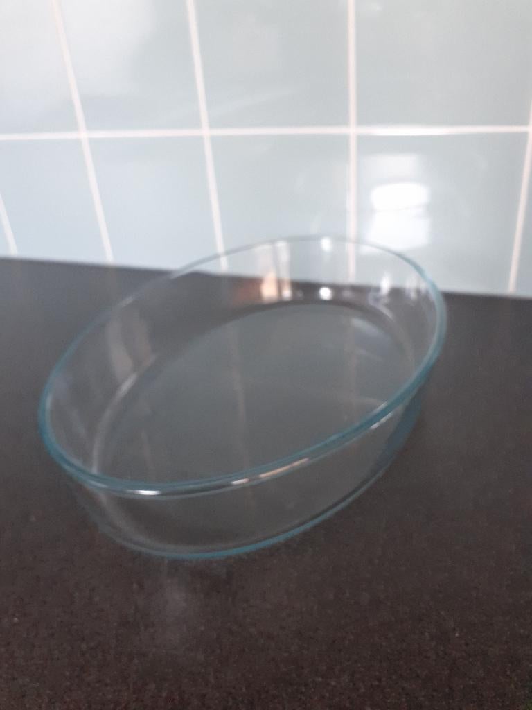 Grote, zware Pyrex schaal 35 x 24 cm x 6,5 cm hoog., Ophalen, Zo goed als nieuw, Overige merken, Glas