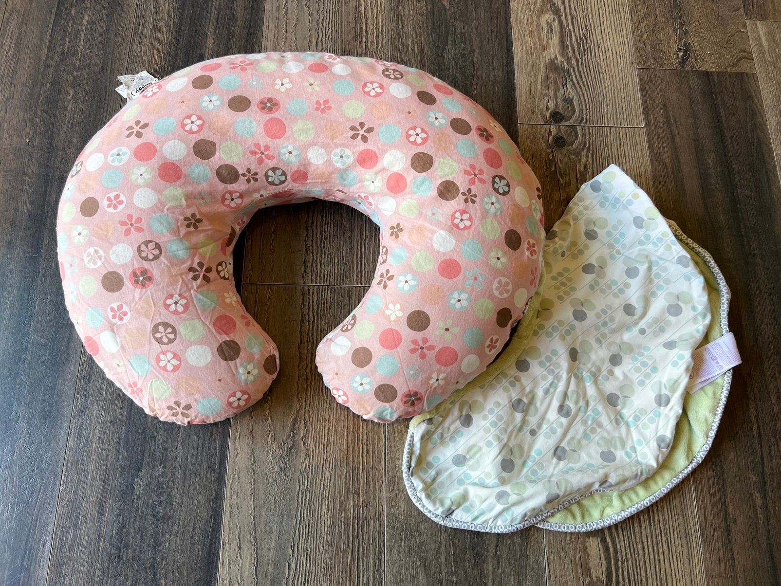 Boppy kussen met extra hoes, Kinderen en Baby's, Ophalen of Verzenden, Gebruikt