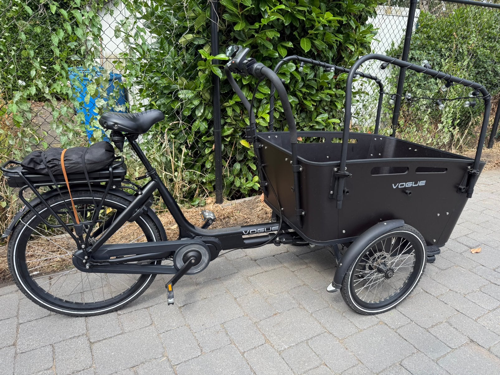 Vogue Carry 3 bakfiets – 2.200 km – 80 Nm motor, 4 kinderen of meer, Gebruikt, Huif, Schijfrem
