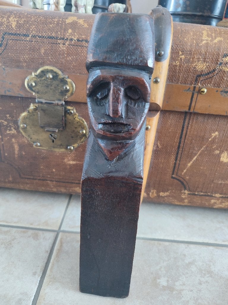 Congo (DRC) handgesneden beschermbeeld, Antiek en Kunst, Hout, Bruin, Afrika, 30 cm
