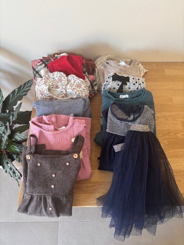 LOT VÊTEMENTS FILLE 12 pièces – TAILLE 3/4 ANS, Enlèvement, Utilisé, Fille