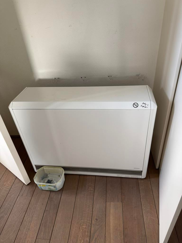 Accumulatie verwarming, Doe-het-zelf en Bouw, Verwarming en Radiatoren, Ophalen, 30 tot 80 cm, Radiator, Zo goed als nieuw