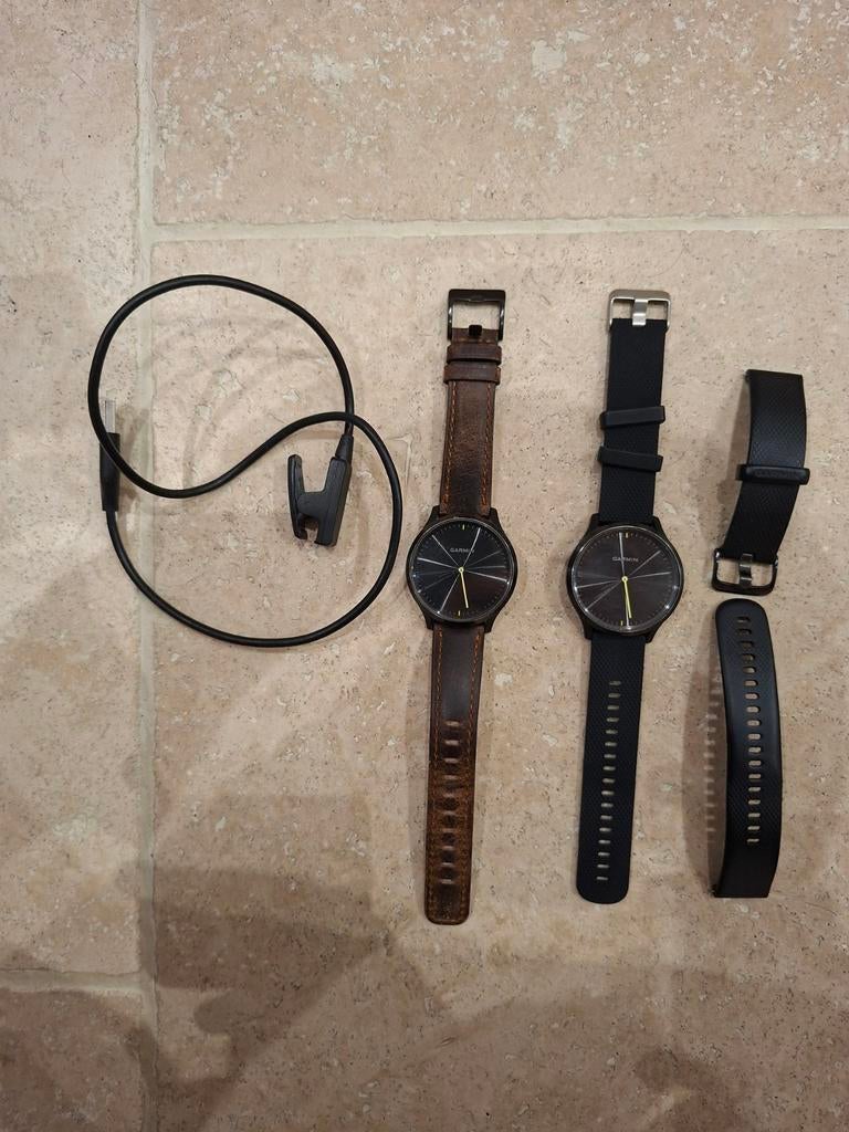 2 montres Garmin Vivomove HR, Bijoux, Sacs & Beauté, Montres connectées, Enlèvement ou Envoi