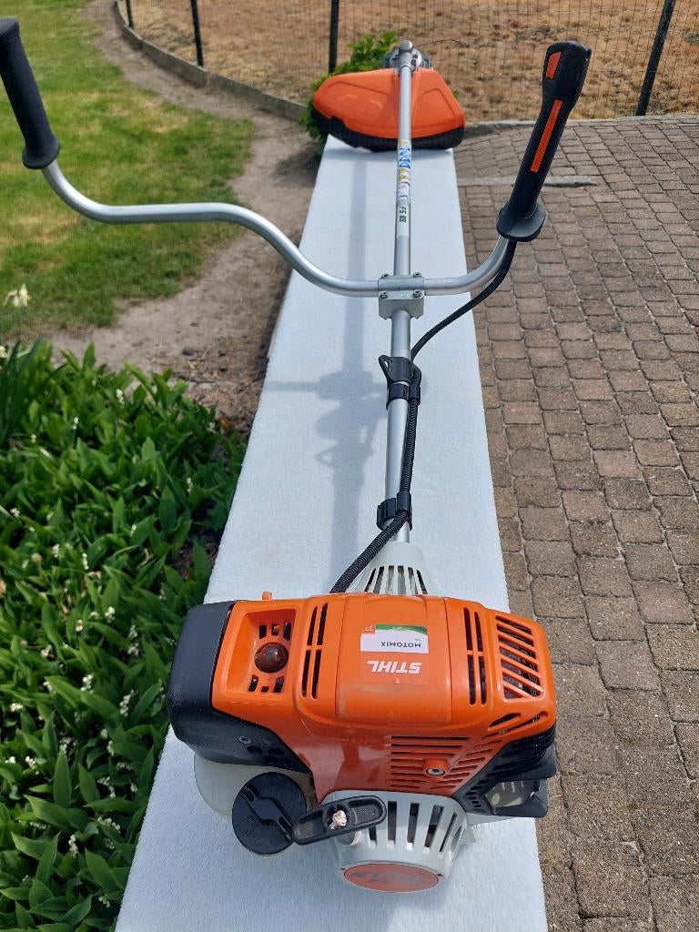 Débroussailleuse Stihl FS 89, Enlèvement, Comme neuf, Essence, Stilh
