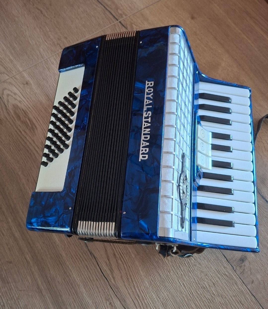 Accordeon in prima staat, Muziek en Instrumenten, 48-bas, Met koffer, Toetsaccordeon, Zo goed als nieuw