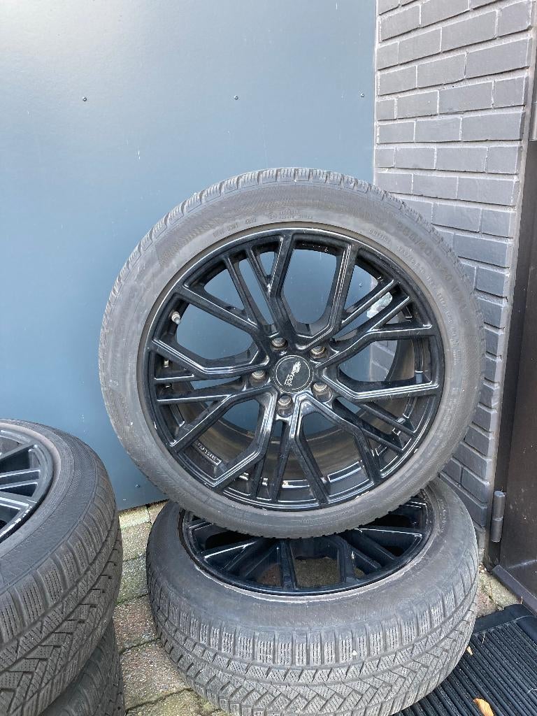 Banden Taycan 20 duims, Ophalen, Gebruikt, 285 mm, Banden en Velgen