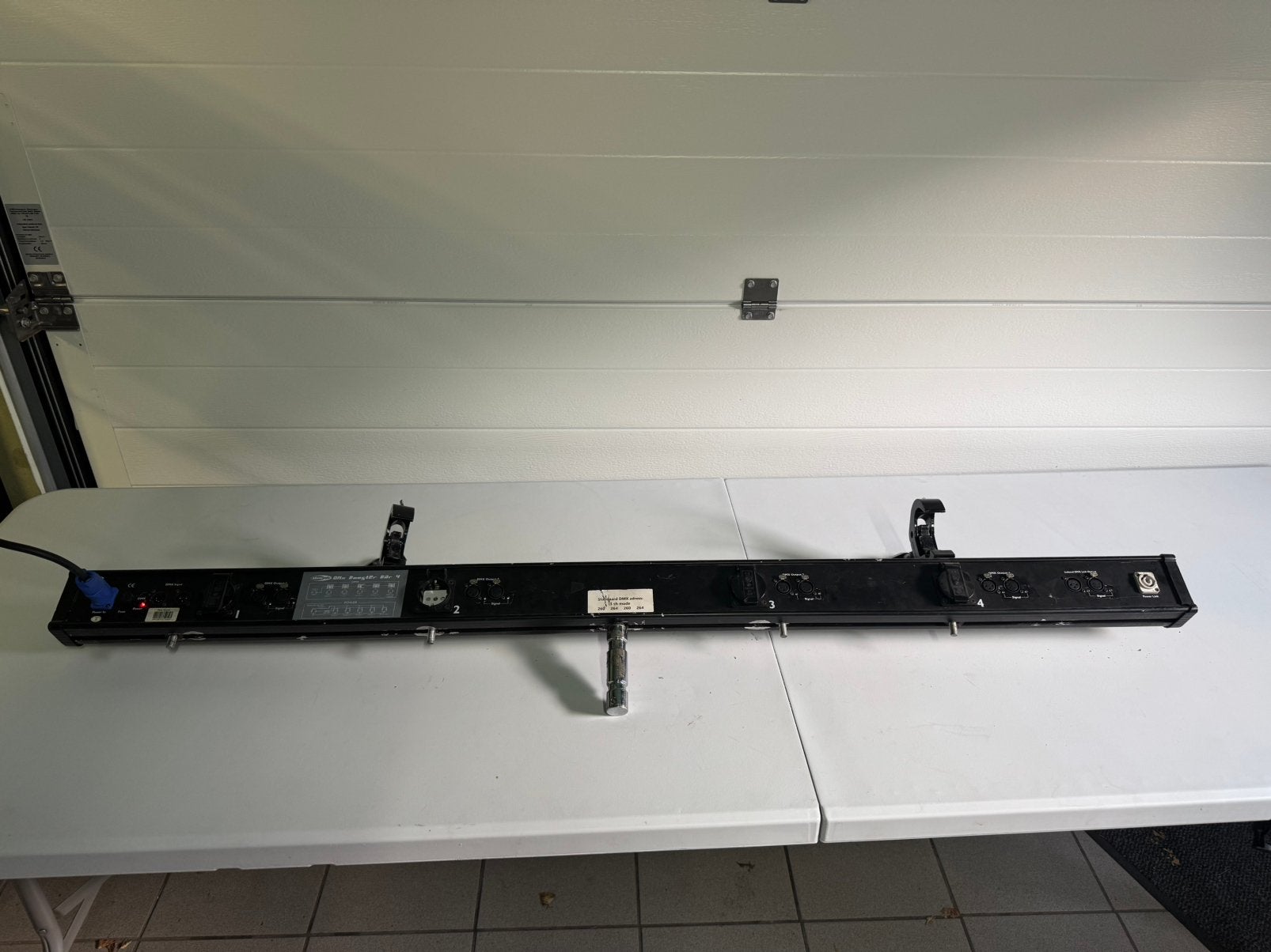 Showtec DMX booster bar 4 met truss klemmen, Ophalen, Gebruikt, Licht