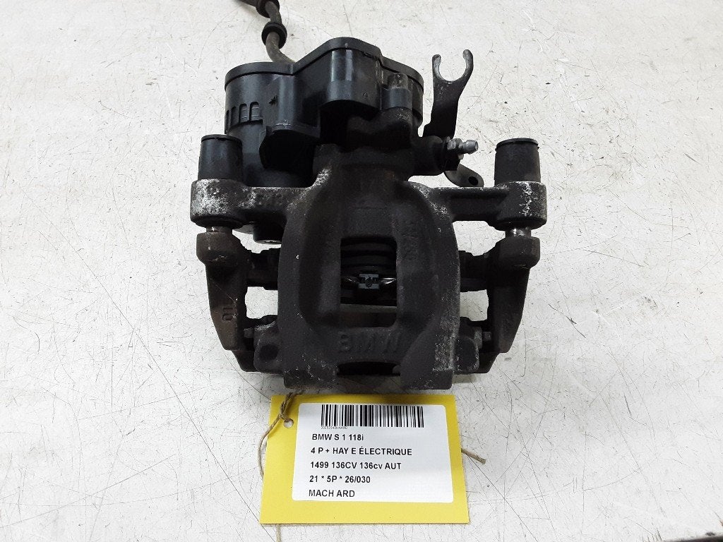 ETRIER DE FREIN ARRIÈRE DROIT 1 serie (F40) (154368002), Utilisé, BMW, Petuelring 130
80809  München, DE, Bayerische Motoren Werke AG