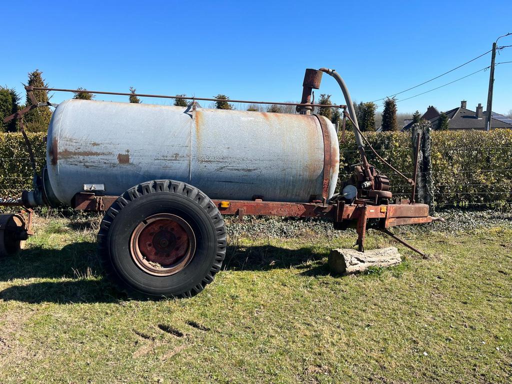 Watervat 3000 liter, Ophalen