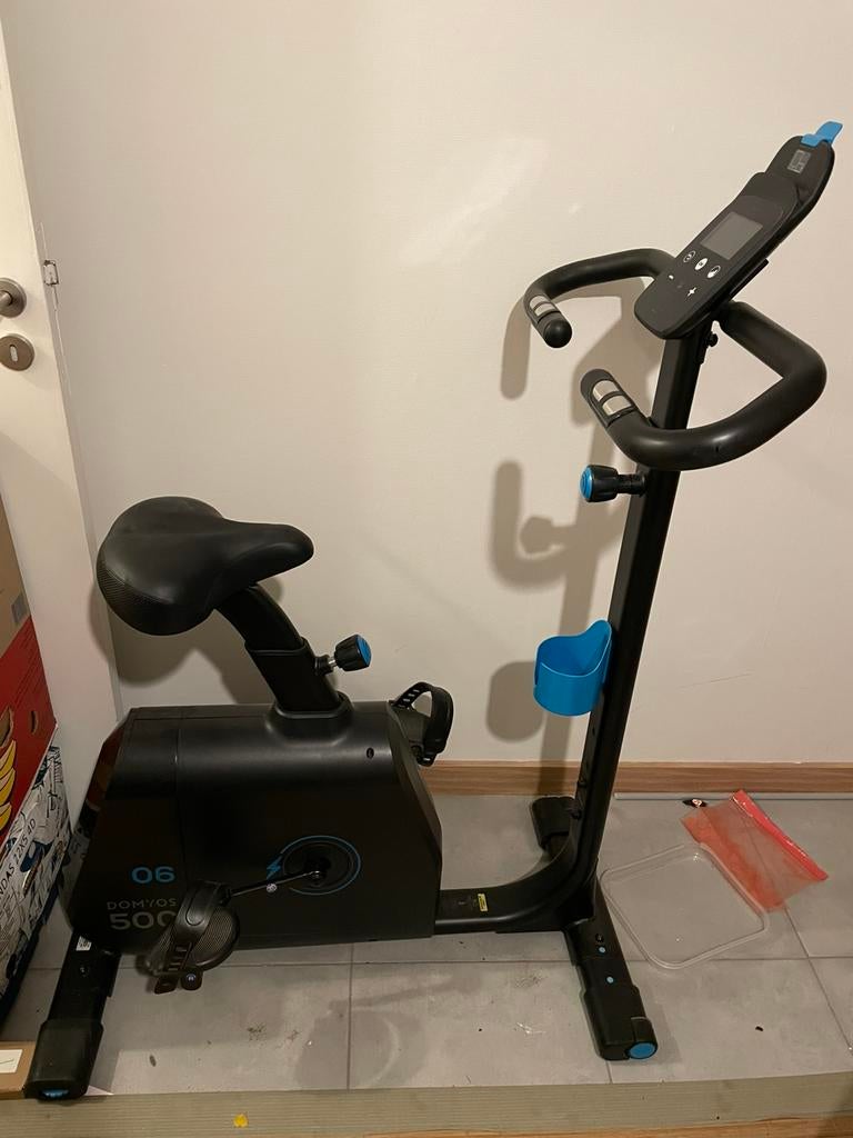 Hometrainer Domyos 500, Sport en Fitness, Fitnessapparatuur, Ophalen, Zo goed als nieuw, Hometrainer