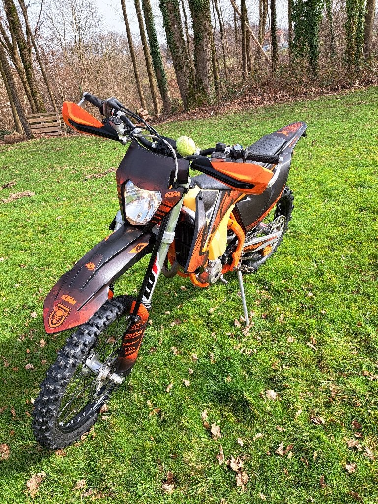 Ktm 350 hors frais, Motos, Motos | KTM, 350 cm³, Occasion, Jusqu'à 11 kW, Particulier