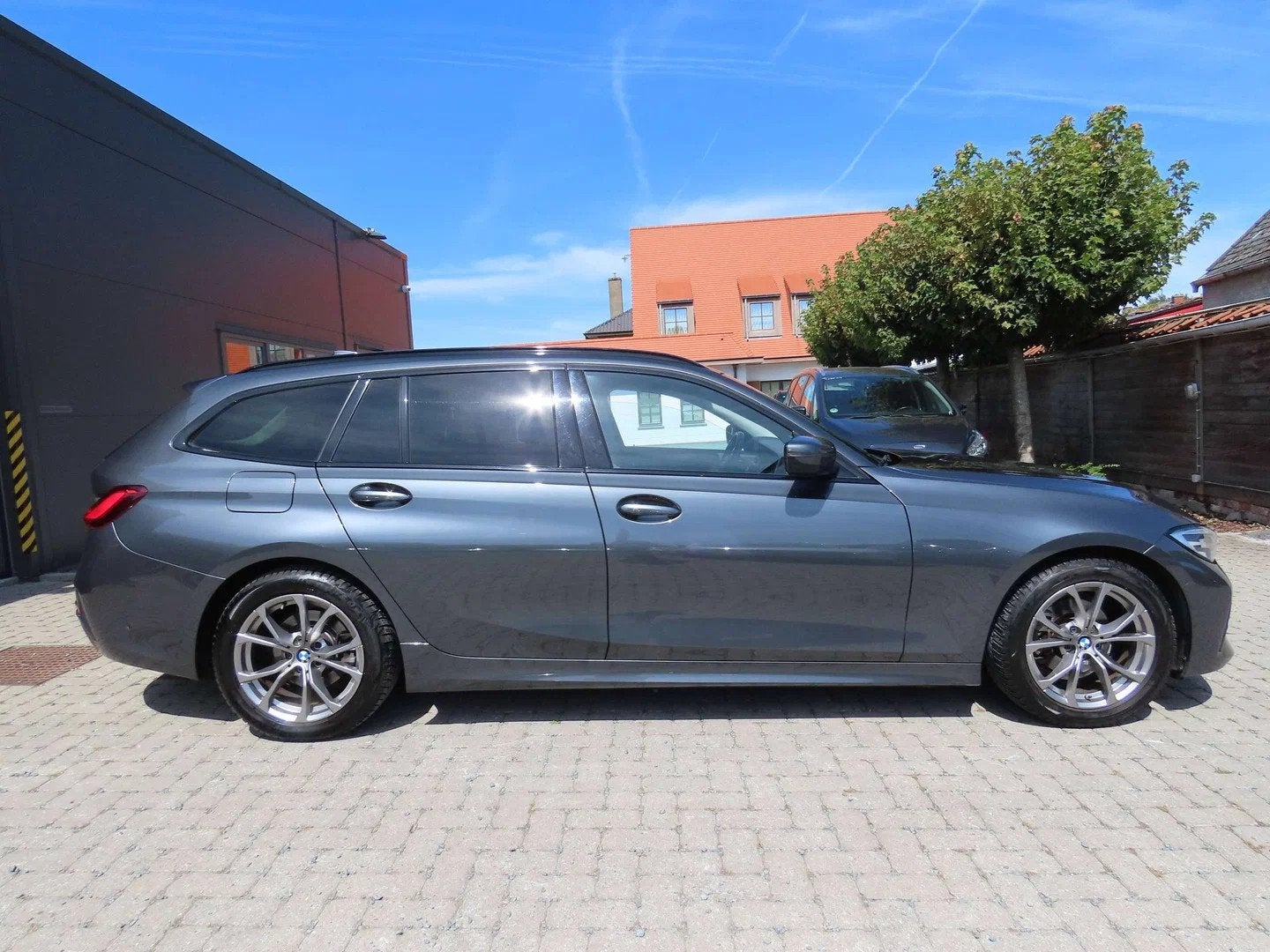BMW 3 Serie 318 Touring 318 dA sportline 13500eur NETTO, Auto's, Automaat, 4 cilinders, Leder, Bedrijf