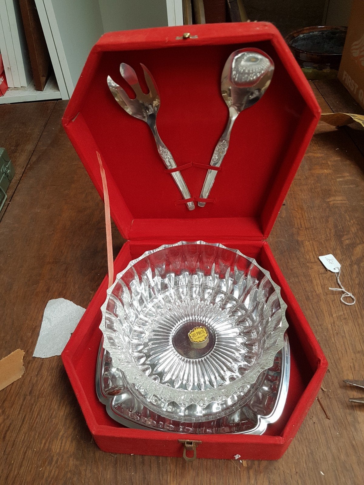 set de service à salade, Enlèvement