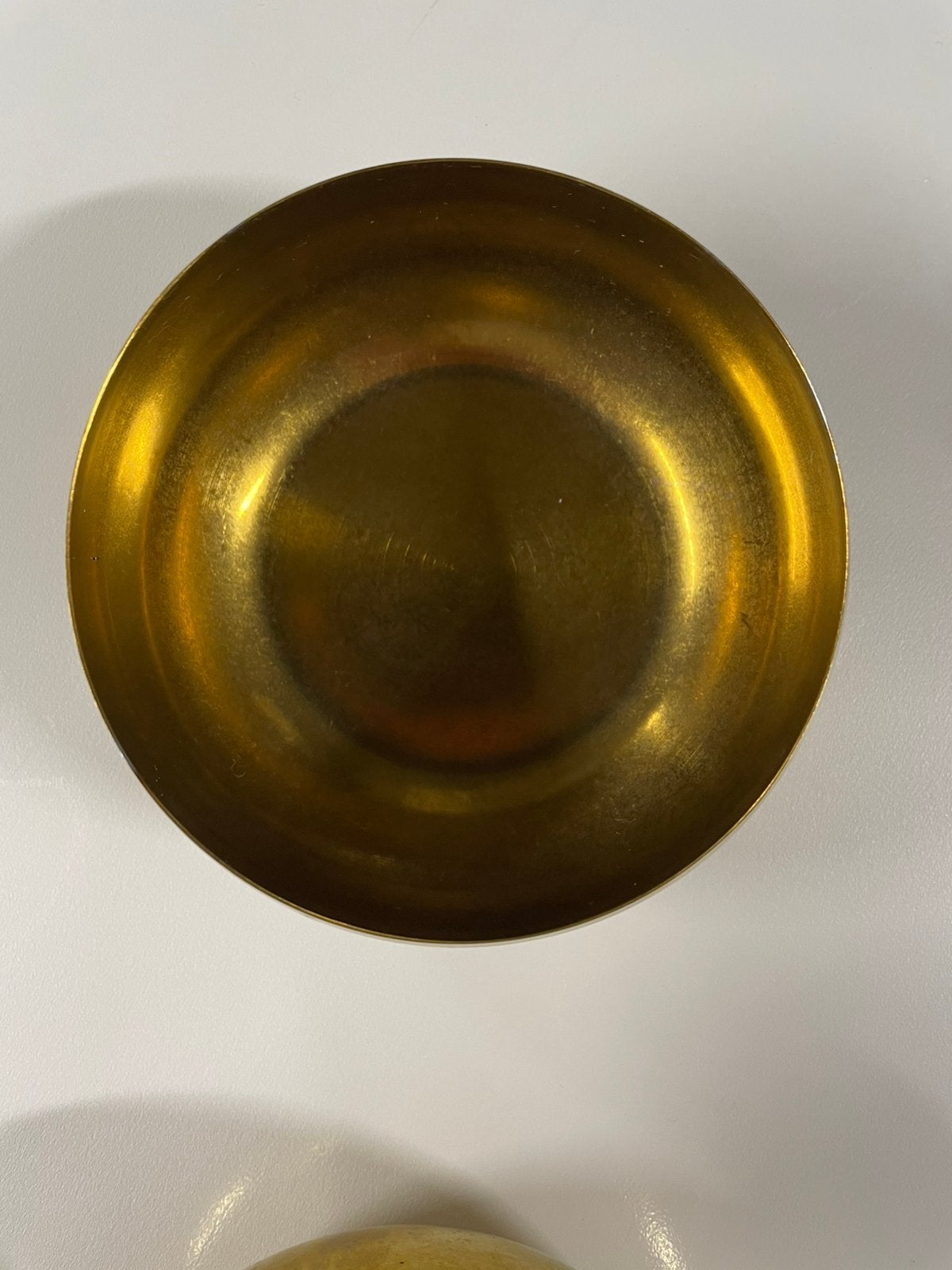 Plat en métal doré, Neuf, Vintage, Enlèvement, Balance ou Balances