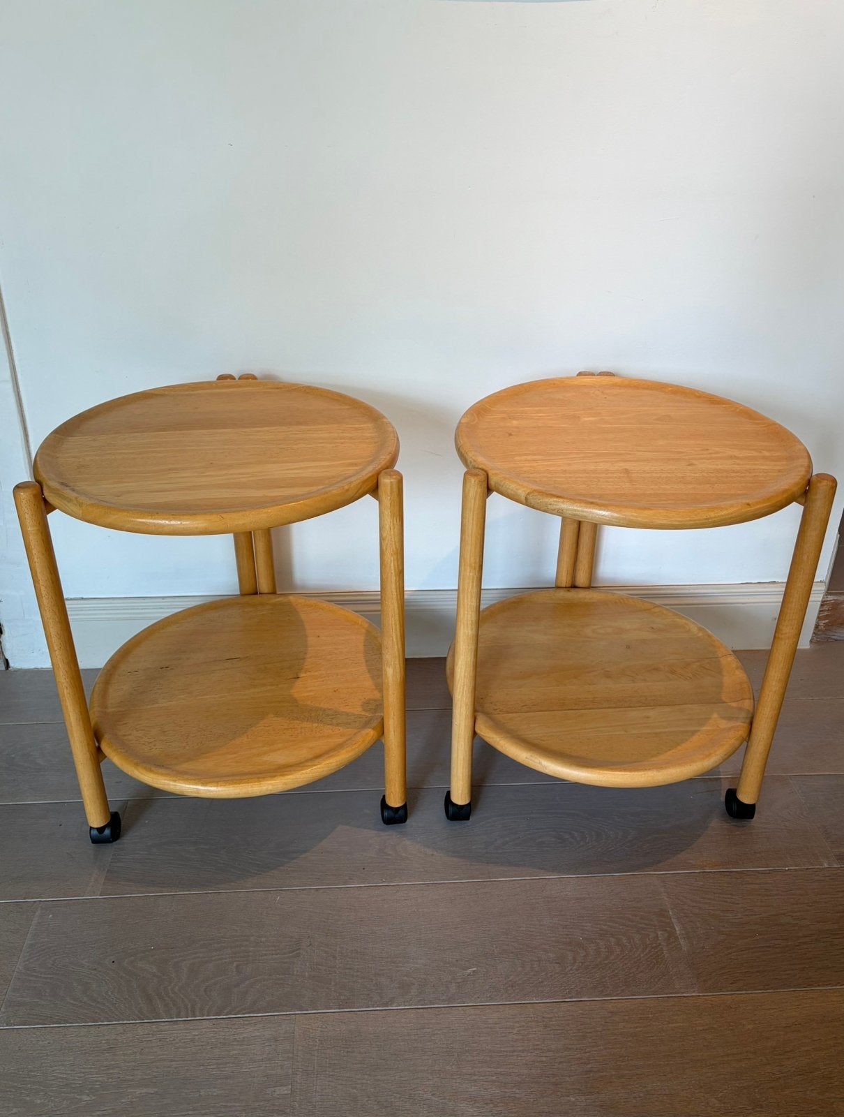 2 'Lazy Susan' tafels van Jens Quistgaard, Ophalen, Zo goed als nieuw, Rond, Hout