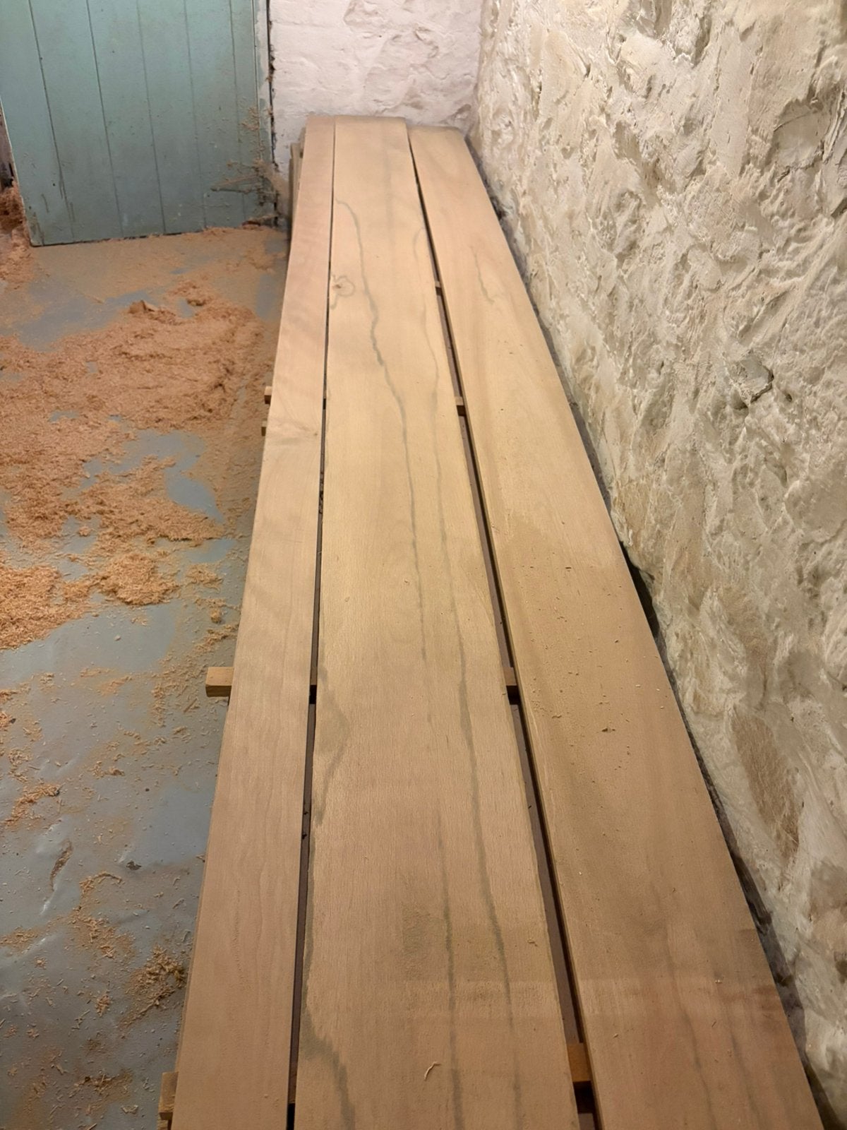 Set beukenplanken van 27 mm dik, 0,4 m3, Tuin en Terras, Palen, Balken en Planken, Ophalen, Zo goed als nieuw, 250 cm of meer