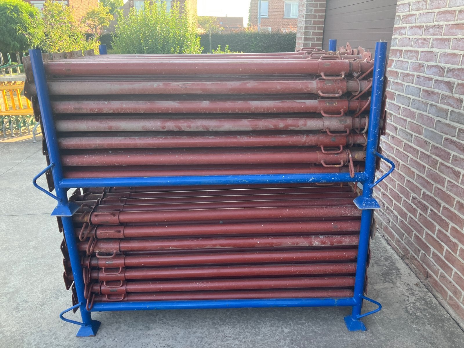 140 étançons de 1.60-2.90m en racks, Bricolage & Construction, Quincaillerie & Fixations, Enlèvement, Utilisé, 250 mm ou plus