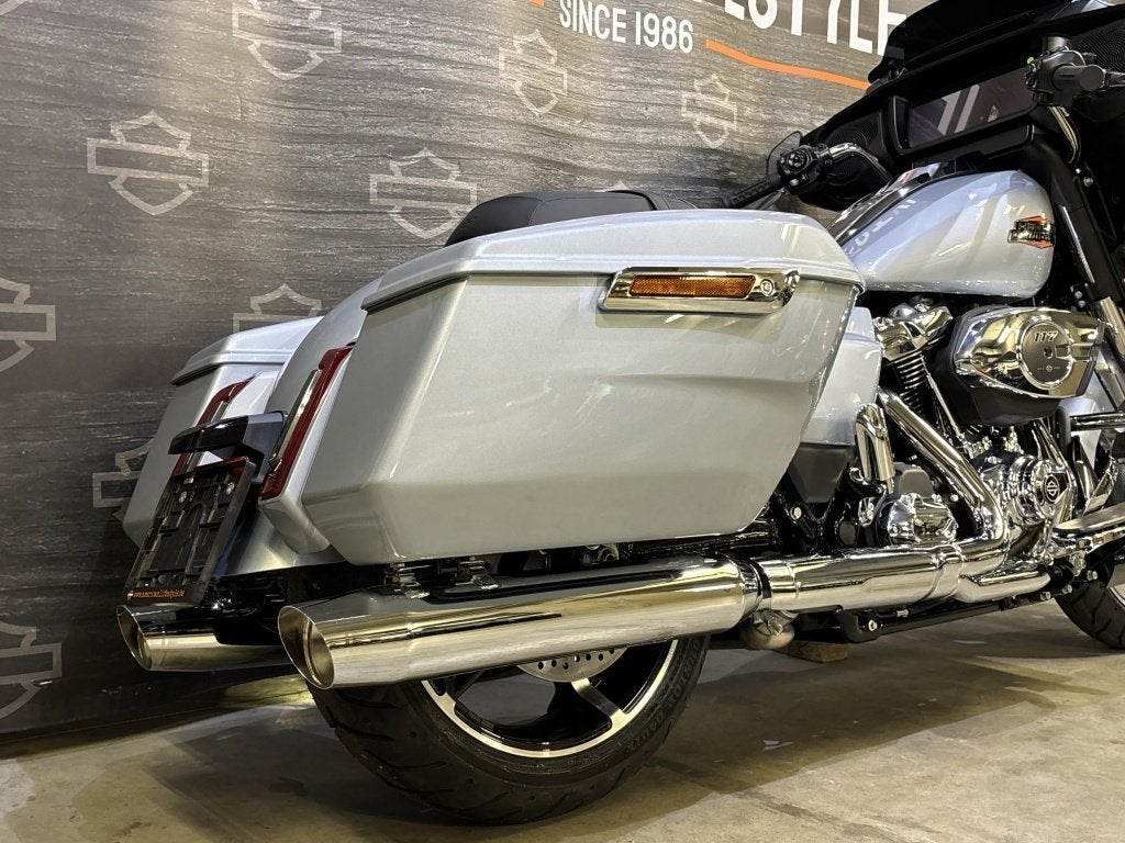 Harley-Davidson Touring Touring Street Glide FLHX, Motos, Entreprise, Plus de 35 kW, 1923 cm³, Neuf