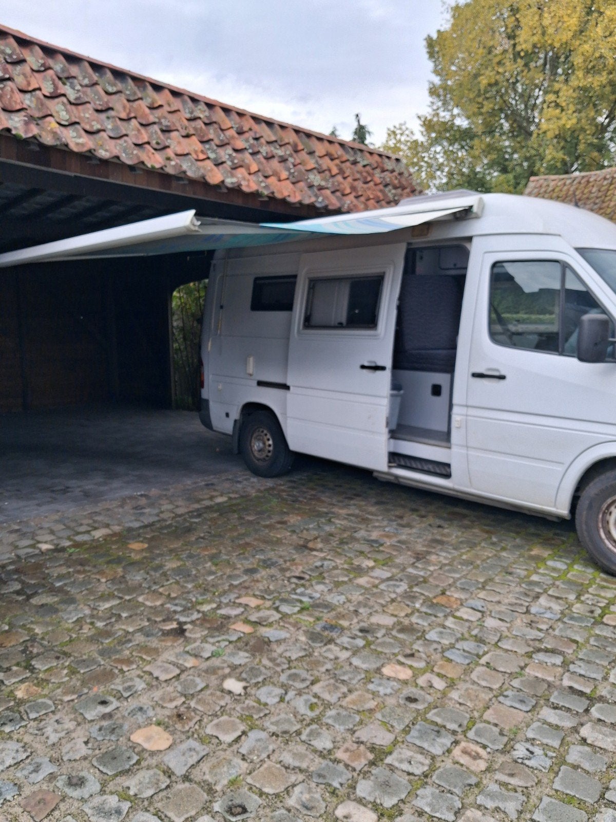 camping-car Mercedes Sprinter 316, Caravanes & Camping, Siège de train, 6 à 7 mètres, ESP - Contrôle de stabilité, Boîte manuelle