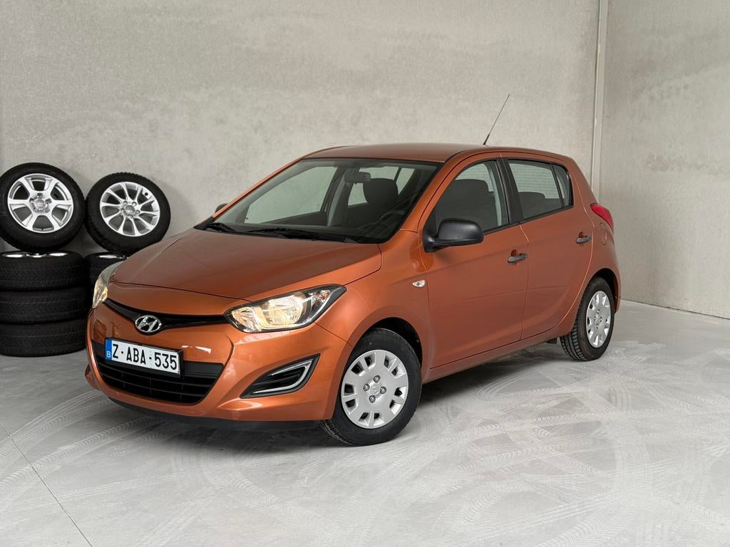 Hyundai i20 - 1.2 Essence - Entretien, Autos, Euro 5, Achat, Entreprise, Boîte manuelle