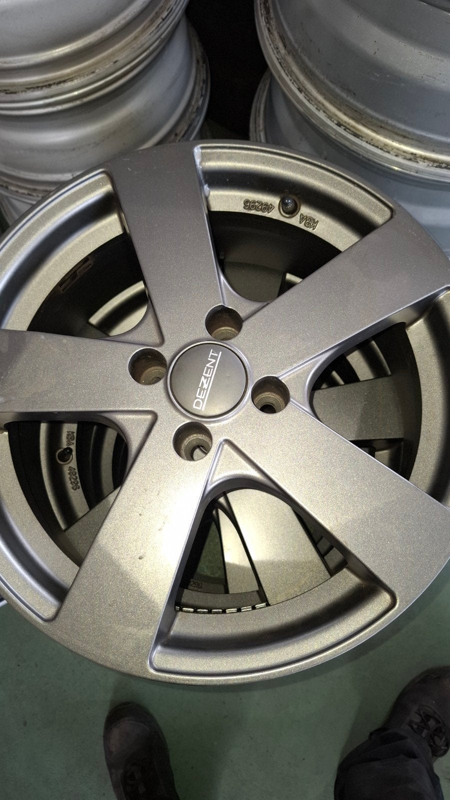 16 inch dezent licht metalen velgen, Ophalen