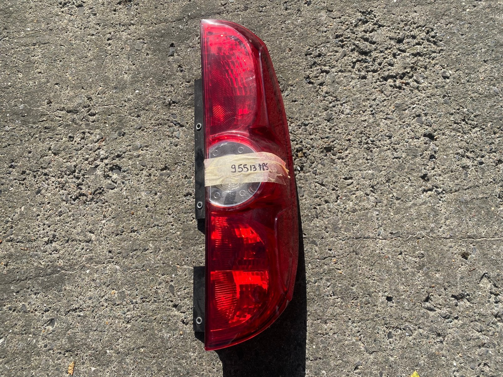 Phare arrière Droit Opel Combo * 95513785 *, Enlèvement, Utilisé, Opel