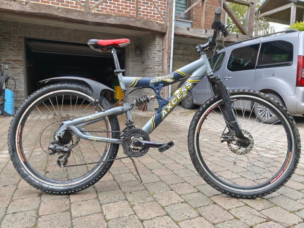 Altrix/Gris, bleu, jaune/XS ( +- 165 cm taille du cycliste ), Fietsen en Brommers, Fietsen | Jongens, Gebruikt, 22 inch, Versnellingen