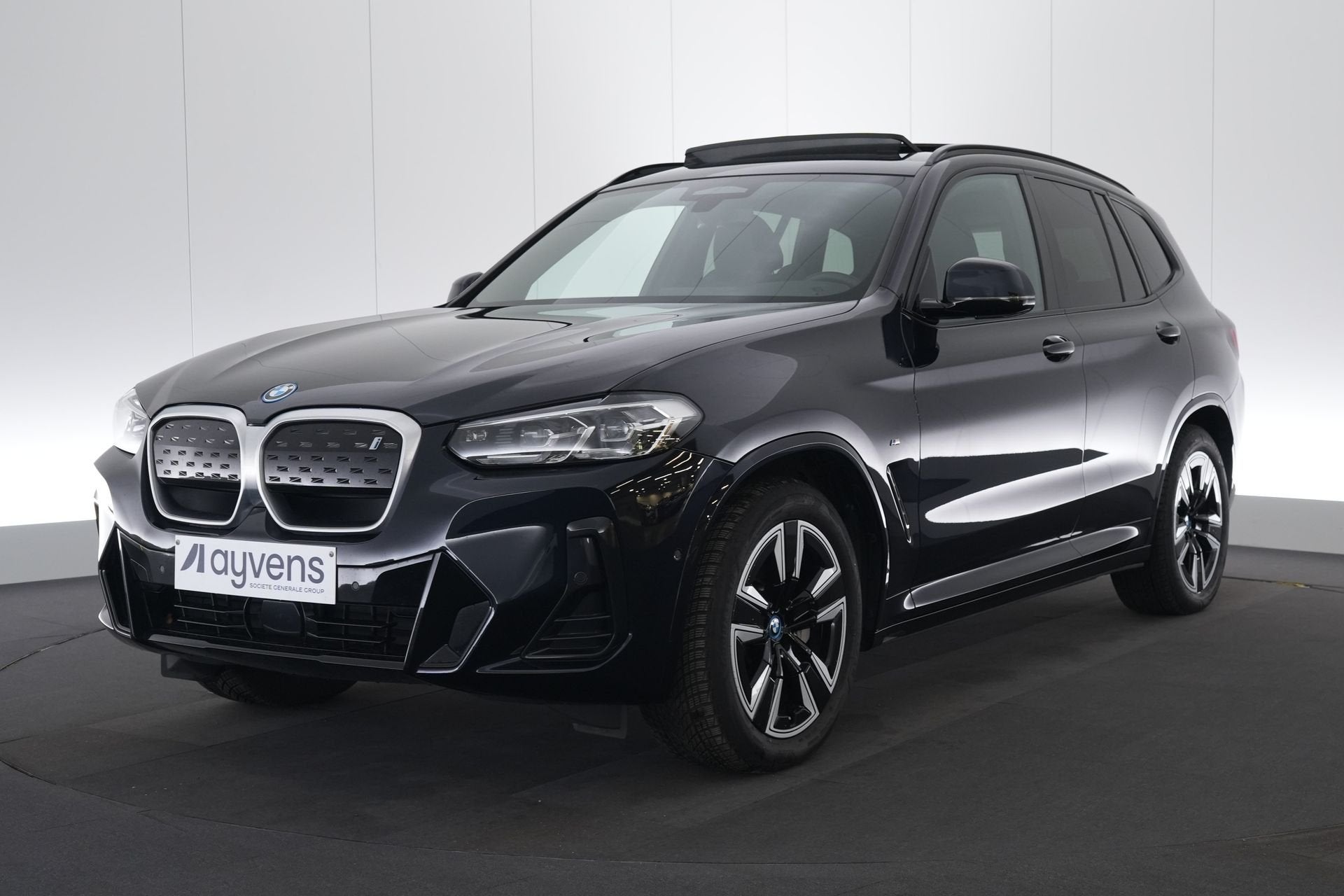 (2FHL522) BMW IX3, Auto's, Automaat, Achterwielaandrijving, Gebruikt, Blauw