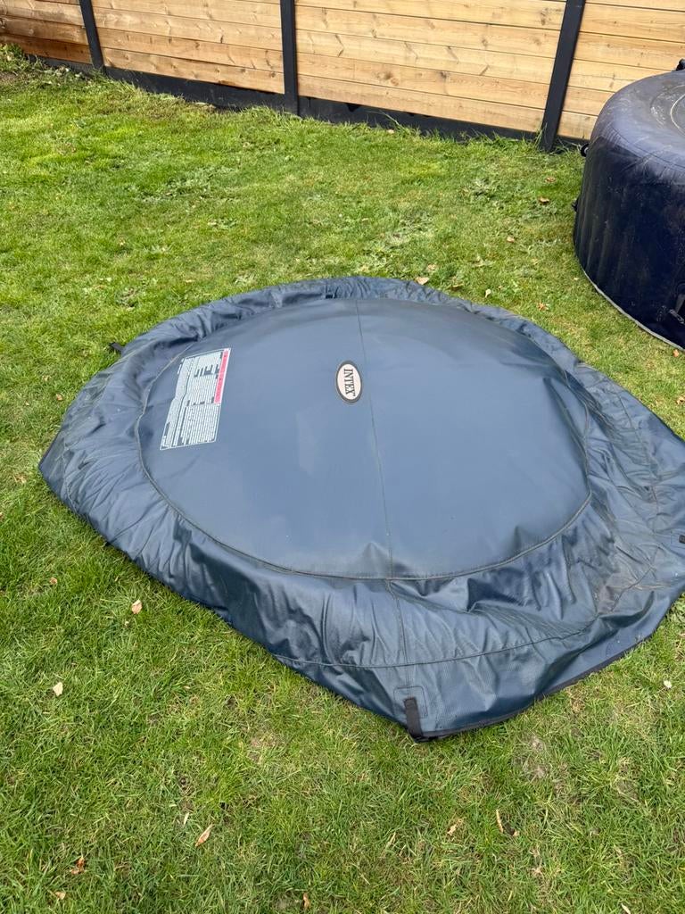Jacuzzi intex zeil / deksel, Ophalen, Zo goed als nieuw