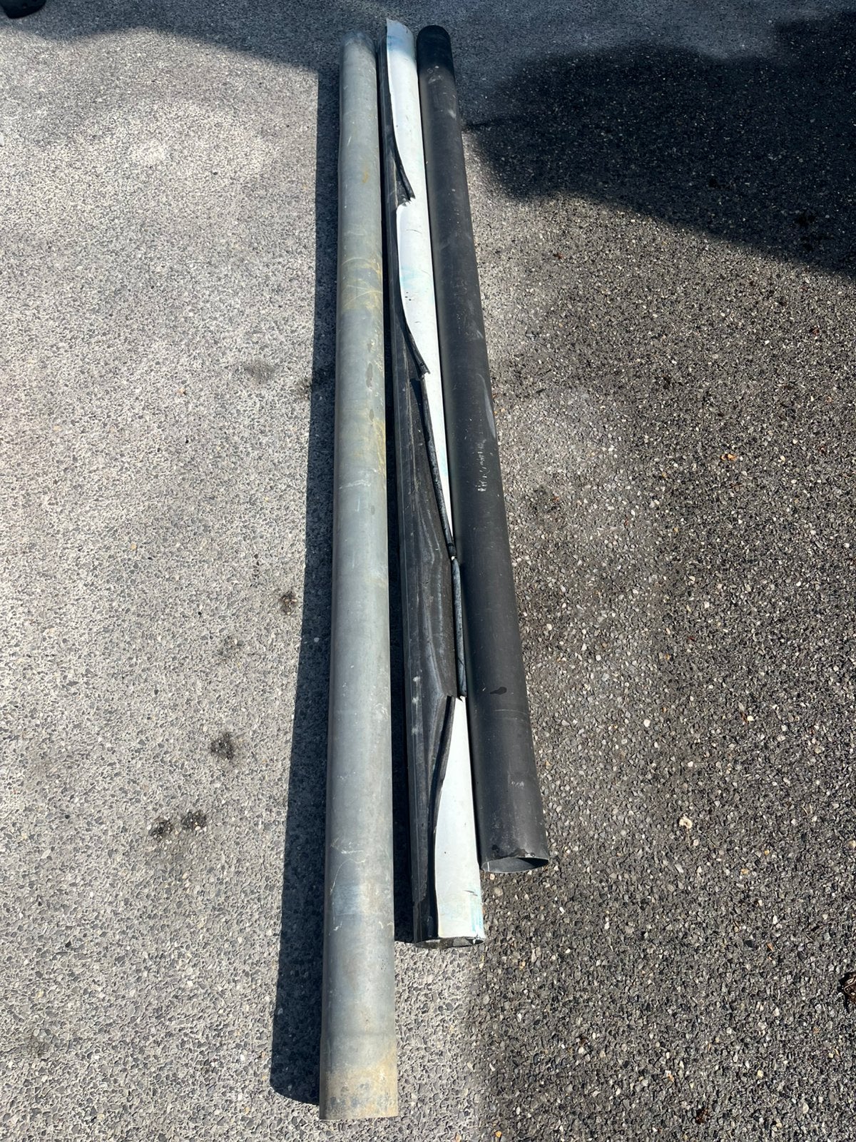 3 tuyaux gouttières 2 noir et un gris diametre 8, Enlèvement, Comme neuf