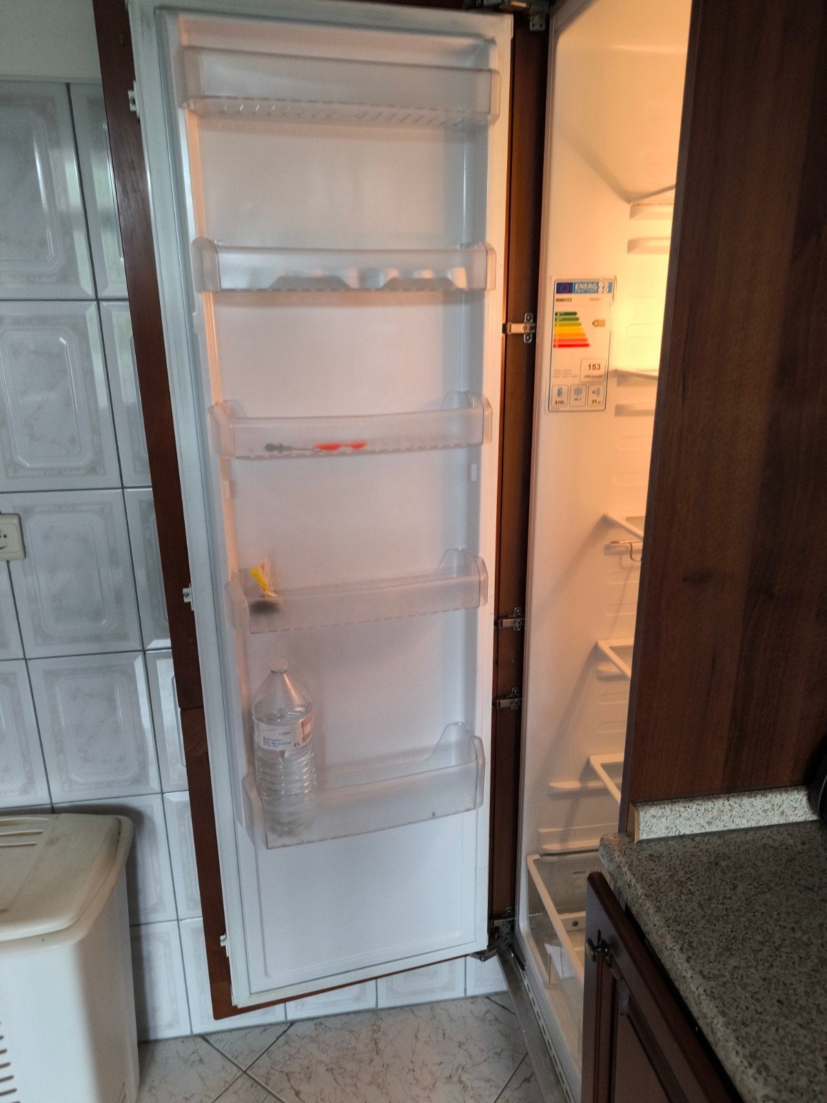 Frigo Beko encastrable 100 euros, Electroménager, Enlèvement