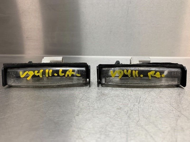 ECLAIRAGE DE PLAQUE Lexus GS (..S16) (01-1997/12-2004), Utilisé, Lexus