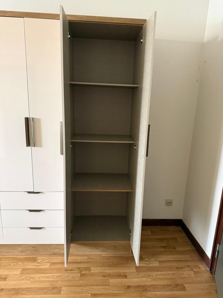 6 deurs kleerkast, zo goed als nieuw, Ophalen, Met plank(en), 150 tot 200 cm, Zo goed als nieuw