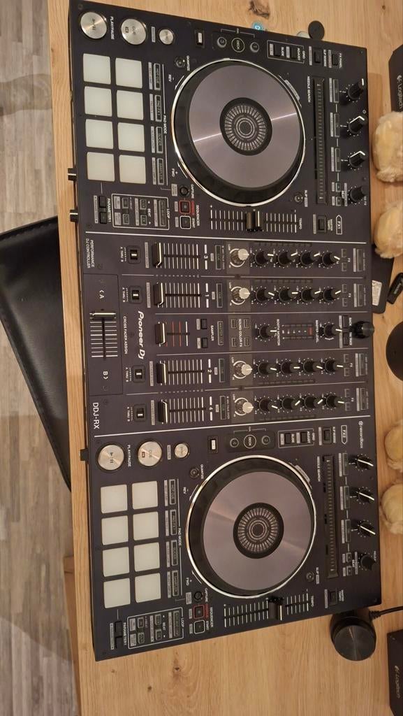 Pioneer ddj RX met laptop te gebruiken en rokordbox, Ophalen