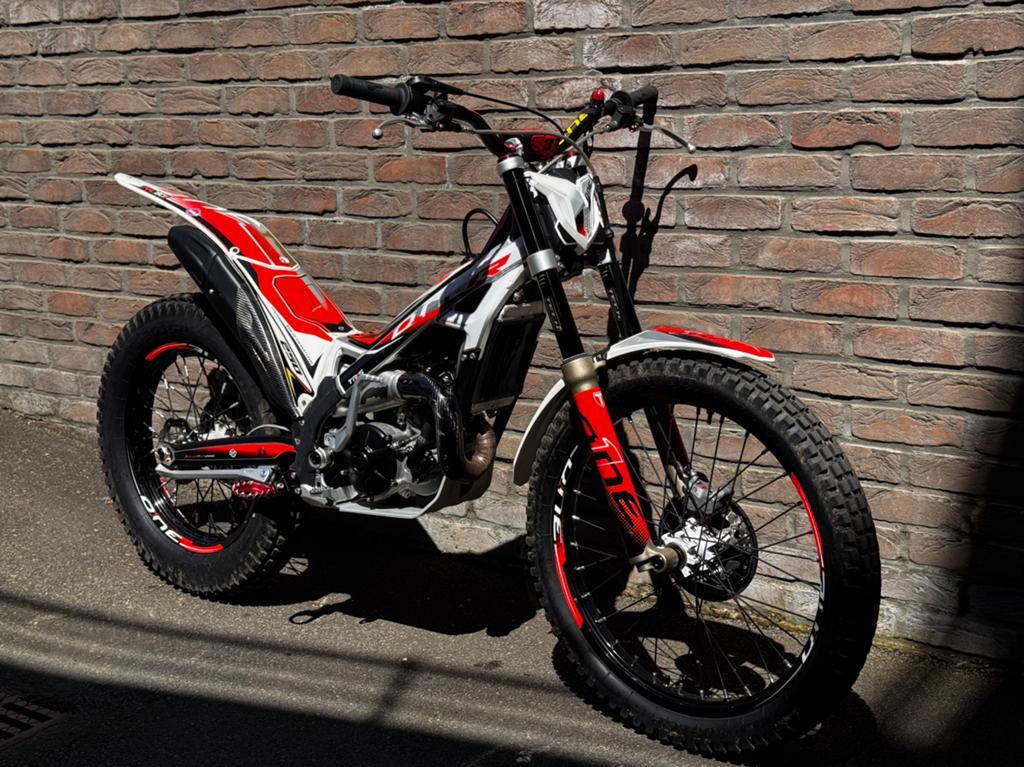 Trial 250cc trs trrs one r track 2024, Comme neuf, Enlèvement, 249 cm³