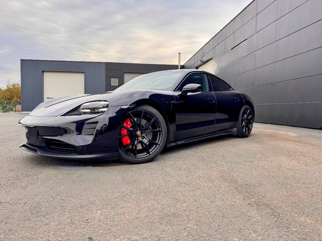 Porsche Taycan GTS 2022 - Porsche approved 07/2027, Autos, Alarme, 4 portes, Carnet d'entretien, Alcantara