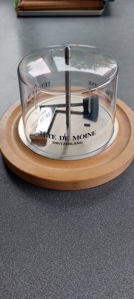 Tête de Moine kaasschaaf én keramische stolp, Enlèvement, Comme neuf, Autres matériaux