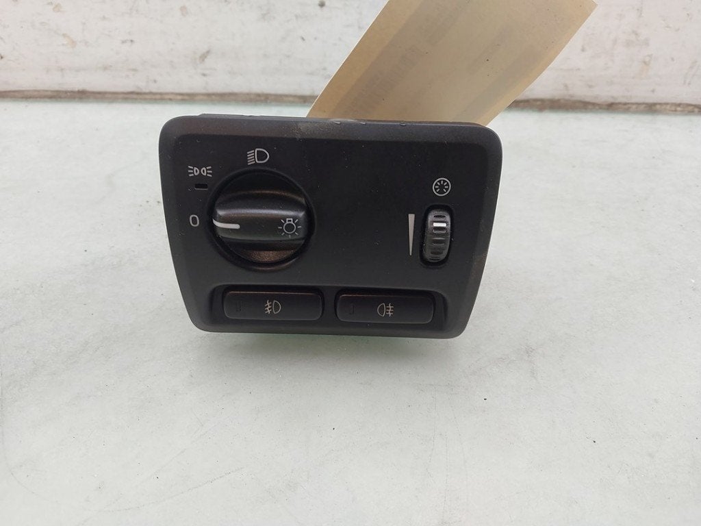 LICHTSCHAKELAAR Volvo V70 (SW) (|8691749|9441232|), Gebruikt, Info@volvocars.com, Volvo, Volvo Car Germany GmbH