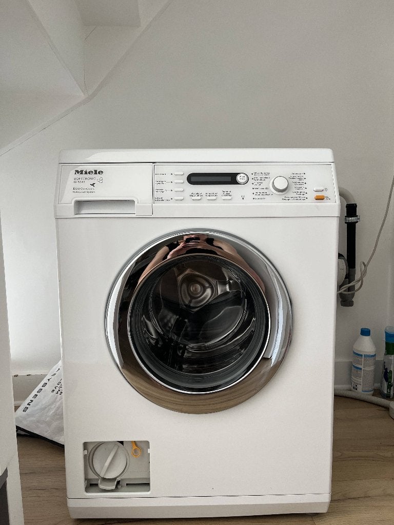 Machine à laver, 1200 à 1600 tours, 6 à 8 kg, Programme lavage à la main, Chargeur frontal