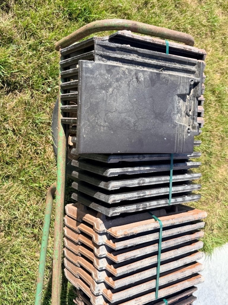 Dakpannen monier, Doe-het-zelf en Bouw, Dakpannen en Dakbedekking, Ophalen, Steen of Klei, Zwart, Nieuw