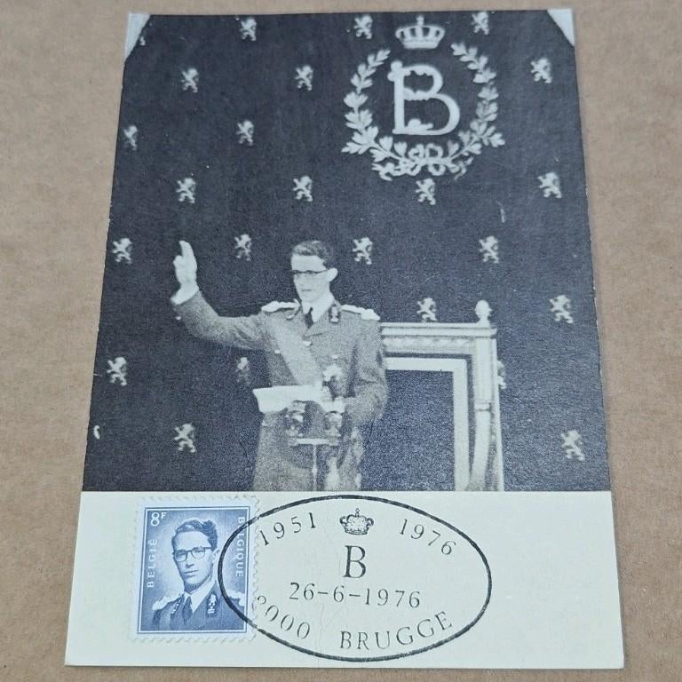 Verjaardagskaart van Koning Boudewijn met postzegel uit 1976, Enlèvement ou Envoi, Carte, Photo ou Gravure