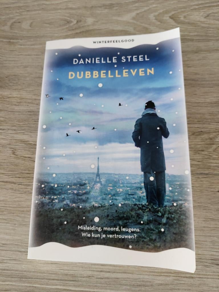 Danielle Steel- dubbelleven, Ophalen of Verzenden, Zo goed als nieuw