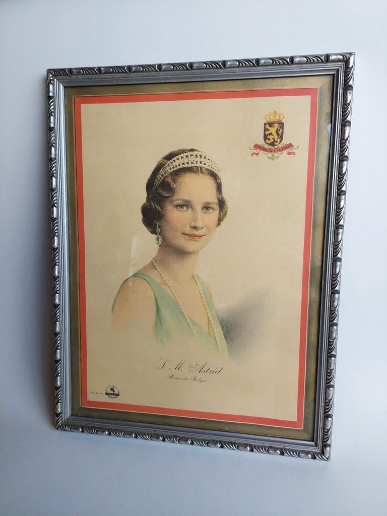 Vintage kader met poster koningin Astrid - Jacques, Ophalen