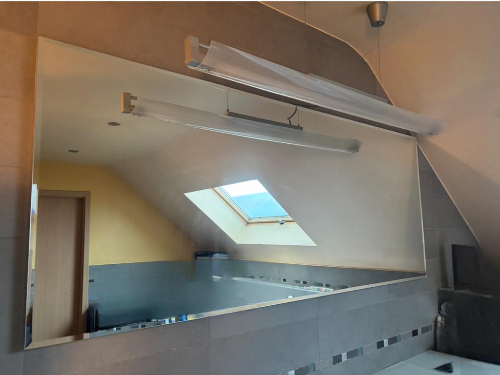 Grand miroir de salle de bain, Maison & Meubles, Accessoires pour la Maison | Miroirs, Enlèvement, Comme neuf