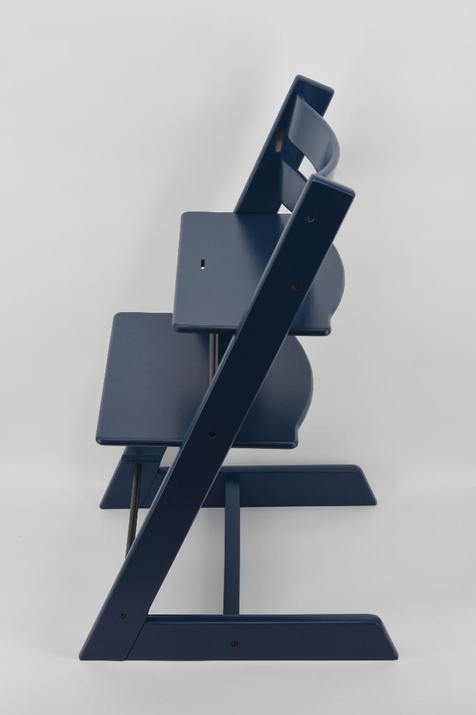 Stokke Tripp Trapp Midnight Blue — Modèle reconditionné, Envoi, Utilisé, Chaise évolutive, Ceinture(s)