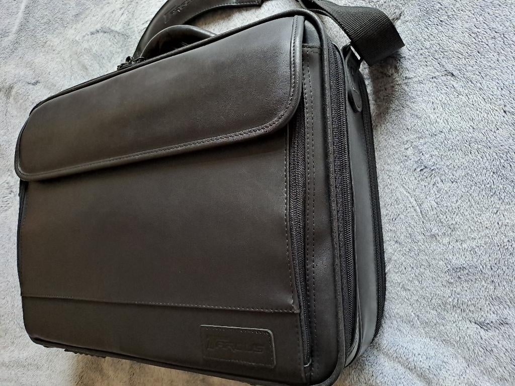Laptop-/Reistas merk „TARGUS” als NIEUW, zwart kunstleer, Ophalen, 16 inch, Zo goed als nieuw, Schoudertas