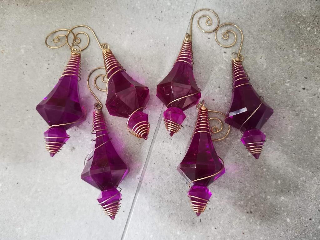 6 paarse / fuchsia / roze diamanten, Ophalen of Verzenden, Zo goed als nieuw